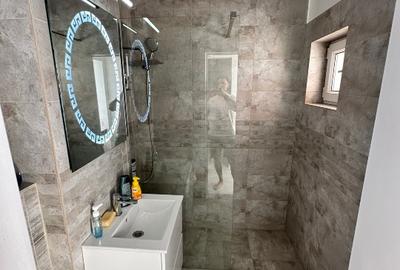 Proprietar vand apartament cu 3 camere - 8