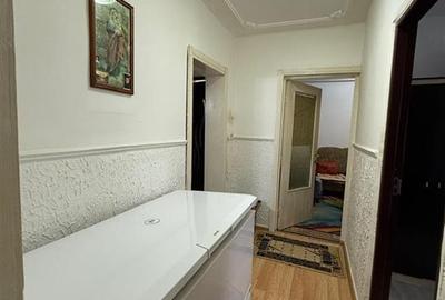 Apartament 3 Camere de Vanzare sau Inchiriere, Strada Lupeni – 81 mp, Etaj 1 - 9