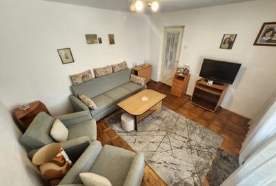 3 Cam - Spitalul Judetean-Mobilat--Utilat-Centrala -53Mp-95000 Euro-Negociabil - 4
