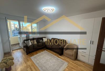 Apartament cu 3 camere decomandat, mobilat în Semicentral