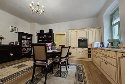 Apartament deosebit cu 3 camere str. Castelului - 10