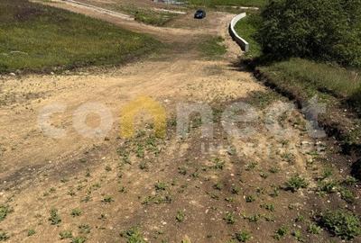 Teren Construcții intravilan de 455 mp, în Sub Coastă