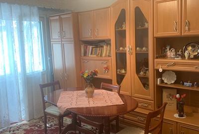 Apartament de vanzare 2 camere, str. Bucegi, Bacau