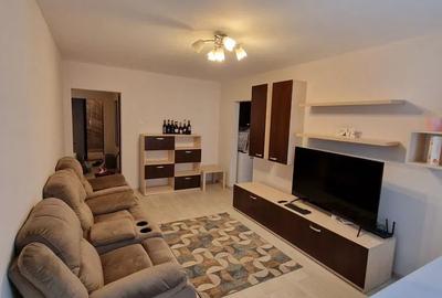 Apartament cu 4 camere decomandat, mobilat în Colentina