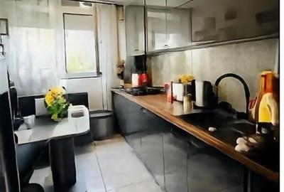 Apartament 2 camere etajul 1 zona Tractorul - 2