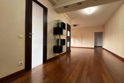 REA1023405 Apartament 6 Camere l Spatios l Sisesti - 3