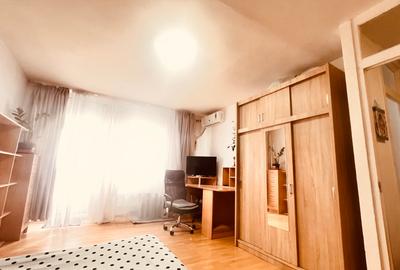 Garsoniera Timpuri Noi, 10 minute de metrou, mobilata si utilata modern, libera - 1