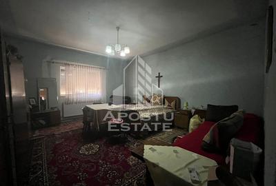 Casa cu 4 camere si teren de 2698 mp in zona Freidorf - 3