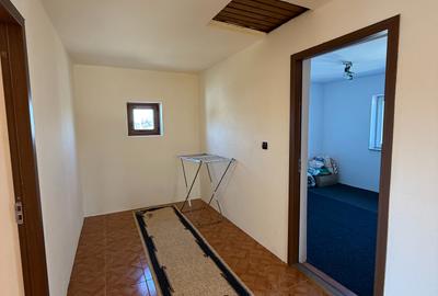 Casa 6 camere  Jud. Dâmbovița,Com. Corbii Mari,Satu Nou,Str. Troiței nr. 6, - 43