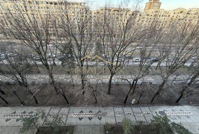 Apartament cu 4 camere *95mpc* // Bulevardul Unirii - 13