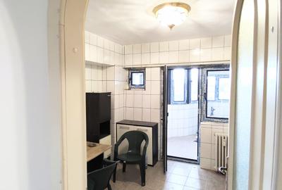 Apartament, 3 camere, 2 băi, decomandat, Tip U, Etajul8, Bulevardul Dacia.