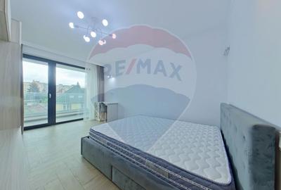 Apartament cu 3 camere semidecomandat, mobilat în Gheorgheni