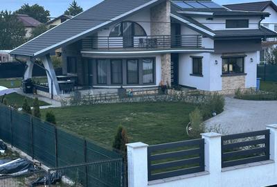 Vanzare proprietate - casa si terenValea Voievozilor Dambovita - 2