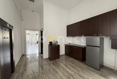 Birou modern de inchiriat-73 mp ,Ultracentral, B-dul Eroilor - 1