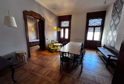 In cadrul unei cladire simbolice demne de remarcat- PALATUL BANATEAN - 11
