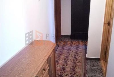 Apartament 3 camere cf 1 semidecomandat zona Crang - 6