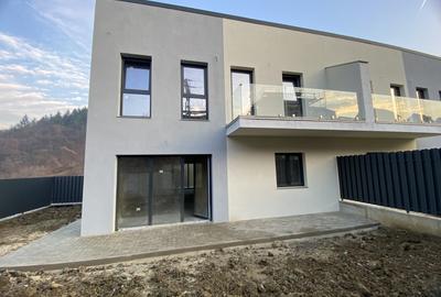 Duplex de vanzare, 195 mp utli, Garaj , zona Tauti - 5