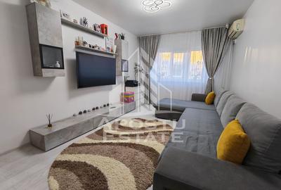 Apartament cu 3 camere decomandat în Lipovei