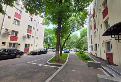 BRANCOVEANU, str. Giovanni Boccaccio, apropiere metrou, bloc reabilitat, 16 mpu - 1