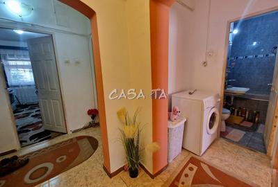Apartament 3 camere, situat in Targu-Carbunesti, Str Petrolistilor - 12