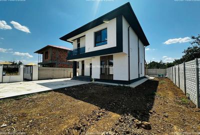 Casă individuală cu 5 camere în Berceni