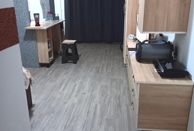 Garsoniera 30mp zona Spital Judetean mobilata utilata 37.000eur neg - 4