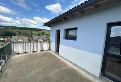 Duplex construit la standarde înalte de calitate la intrare in Corusu - 7