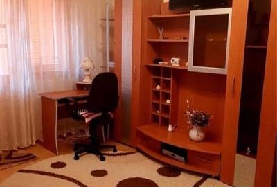 Apartament cu 2 camere, etajul 3/4, zona Alexandru Cel Bun - 4