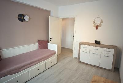 Apartament 3 camere+2 bai+parcare inclusă.La 3 min de Coresi. - 10