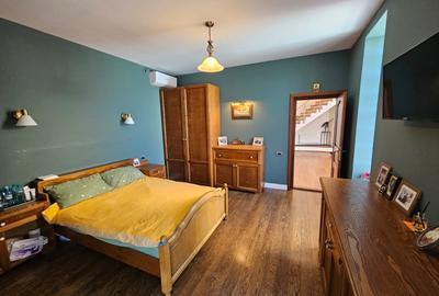 Casa cu piscina - Chiajna (6 dormitoare - 6 bai - 2 livinguri) - 25