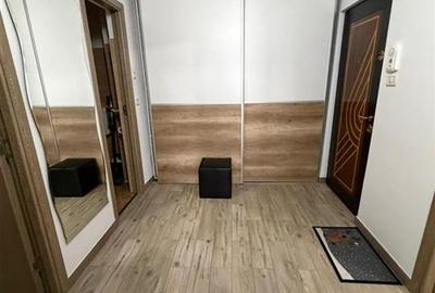 Apartament 2 camere, hol patrat, logie + balcon, mobilat si utilat - 12