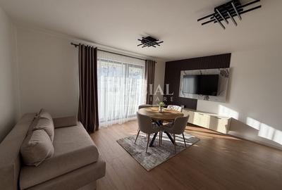 Apartament cu 3 camere semidecomandat, mobilat în Florești