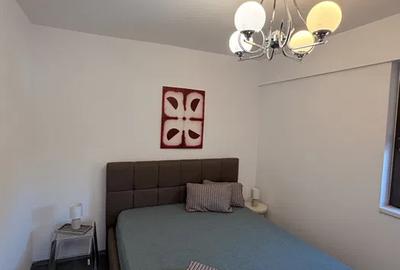 Apartament cu 3 camere semidecomandat, mobilat în Dămăroaia