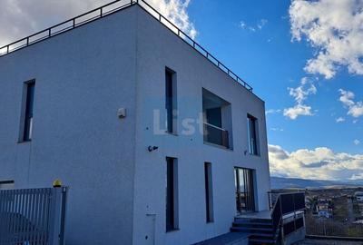 Casa remarcabila, 297 mpu, terasa pe acoperis, garaj, panorama - 15