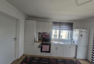 Casa individuală cu Panoramă, garaj și o terasă acoperită, Campenesti - 7