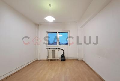 Apartament cu 2 camere decomandat în Bulgaria