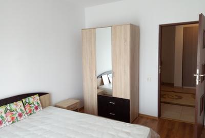 Apartament 2 camere decomandat, etaj 3, centrala, Piata Tomis III - 6