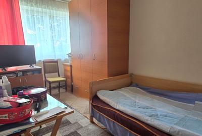Aleea Trandafirilor, etaj 3/4, vanzare apartament 3 camere - 3