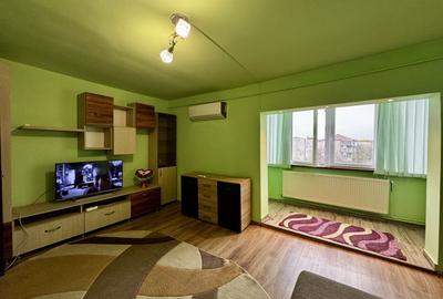 Apartament cu 2 camere semidecomandat, mobilat în Girocului