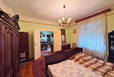 Vila Istorica de vanzare in Centru Timisoara 300 mp utili COMISION 0 - 7