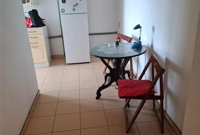 Apartament 2 camere Decomandat  Bld. Unirii - 8