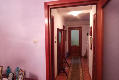 Apartament 3 camere  zona Rapsodia - 13