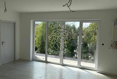 Apartament cu 3 camere semidecomandat în Calea Moldovei