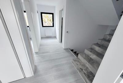 Casa P+1+M. 7 camere. Pozitie stradala - 18