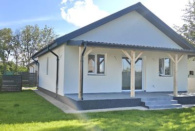 Casa individuală  cu 2 dormitoare , 2 băi + terasă acoperită - 3