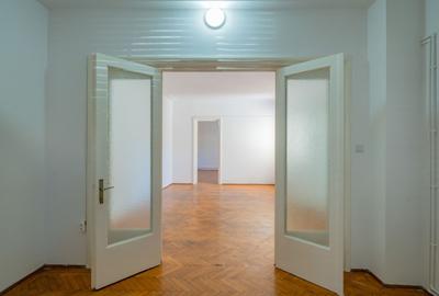 Raritate | Casa Căsătoriilor | Apartament în vilă, curte, 2 garaje! - 14