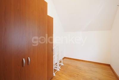 Vila cu 6-7 camere si gradina generoasa - 13