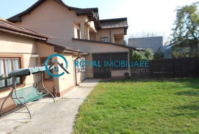 Casă individuală cu 9 camere în Poștei - Bucov