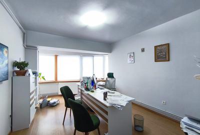 Apartament cu 4 camere/ birou - situat in Centrul Civic - 108 mp - 7