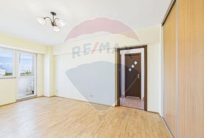 Apartament cu 2 camere semidecomandat în Gorjului